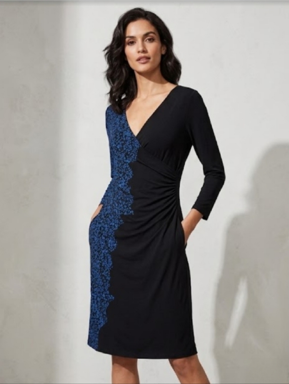 Isabel de Pedro Blue and Black Jersey Knit Ruched Dress Size 12‎